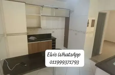 Casa em condomínio fechado com 2 quartos para alugar na Rua Geremia Lunardelli, Jardim Peri Peri, São Paulo