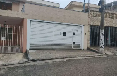 Sobrado com 3 quartos e 3 banheiros para alugar, 180 m² por r$ 4.500/mês