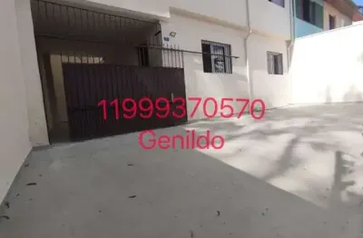 Casa nova com 3 quartos, 1 suite, 3 vagas, sala de jantar,armários planejados, quintal , fl55