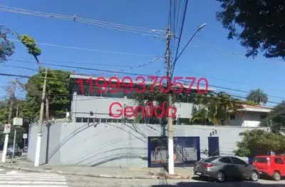 Galpão com 16 salas ,13 vagas, ar condicionado em todos os cômodos, próximo do metro, copa, fl55