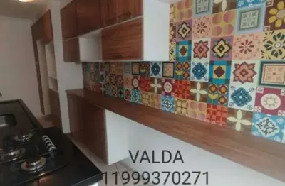 Aprt rico em armarios planejados, fácil acesso ao transporte público, entre estação vila Sônia