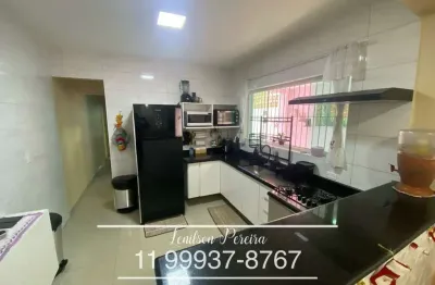 Casa Térrea com 2 quartos (1 suíte) 2 vagas à venda no Butantã. FL64