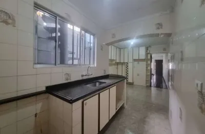 CASA = Vende BUTANTA - COND - FECHADO - 03 QUARTOS - 01 SUÌTE - QUINTAL - DUAS VAGA - FL38