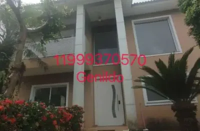 Casa com 5 suítes 1 suite master, piscina , 3 suítes com varanda, 6 vagas, edícula, escritório FL55