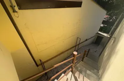 Casa para alugar na Avenida Alberto de Faria Cardoso, 68, Jardim Odete, São Paulo, 60 m2 por R$ 1.500