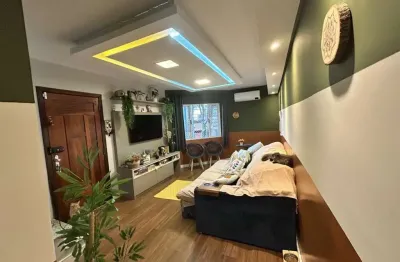 VENDA - CASA 106 m² 02 DORMITÓRIOS SENDO 02 SUÍTES - 03 BANHOS E 02 VAGAS DE GARAGENS- FL38