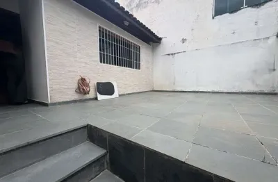 Casa com 2 quartos para alugar na Rua Magnólia Delfim da Silva, 24, Jardim Odete, São Paulo