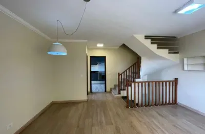 Casa em condomínio fechado com 3 quartos para alugar na Rua Uberlândia, 38, Vila Polopoli, São Paulo