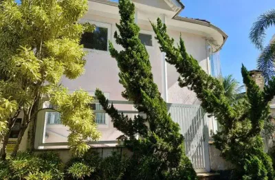 Espetacular casa condomínio fechado churrasqueira piscina privadas 3 suítes 4bhrs repleta marcenaria