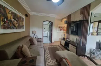 Excelente casa duplex 3 quartos (2 suítes) piscina churrasqueira ampla cozinha repleta de armários