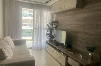 Em ponto nobre junto farto comércio colégios condução excelente varanda 3qts 2bhs armários lazer