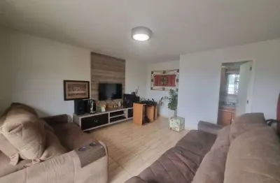 Em ponto nobre e condomínio farto lazer vc encontra essa cob. c 2qts 2salas piscina/churrasq. 2vgs