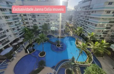 Naquele condominio queridinho do bairro pelo ponto, por ser a maior infra de lazer da região, pelas atividades esportivas e pela segurança e organização vc encontra esse 3 qts c 3 banheiros varandão