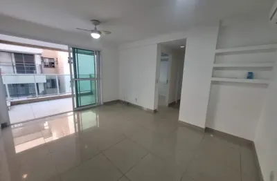 Excelente apto com a maior varanda gourmet do bairro, 2 quartos 2 banheiros armários em td ele e uma belíssima infra estrutura de lazer , além de condomínio mt bem administrado.