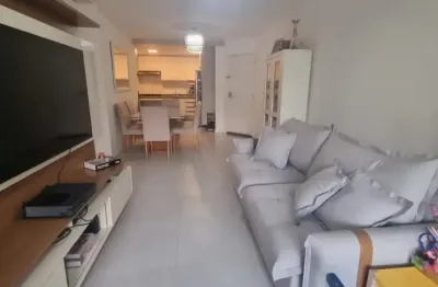 Em ponto nobre c farto comércio condução e colégios de qualidade vc encontra esse ótimo apto com varanda gourmet e vista livre sala ampla 3 quartos (2 suítes) e uma belíssima cozinha td planejada com