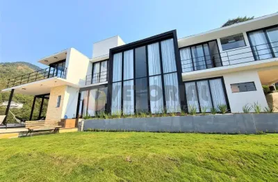 Lindo sobrado com vista pro mar, em são sebastião litoral norte sp