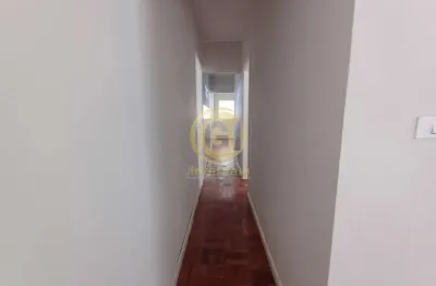 Casa com 2 quartos para alugar na Rua Francisco Theodoro, Centro, Jacareí