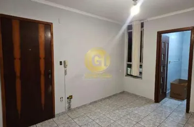 Apartamento com 2 quartos para alugar na Rua das Camélias, Parque Santo Antônio, Jacareí