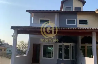 Casa com 3 quartos à venda na Avenida Vale do Paraíba, Parque Santo Antônio, Jacareí