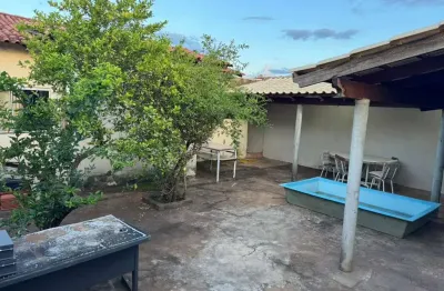 Casa para locação em uberlândia, carajás, 3 dormitórios, 1 suíte, 2 banheiros, 6 vagas