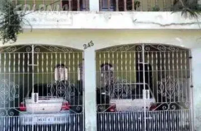 Casa com 3 quartos à venda na Vila Bartira, Santo André 