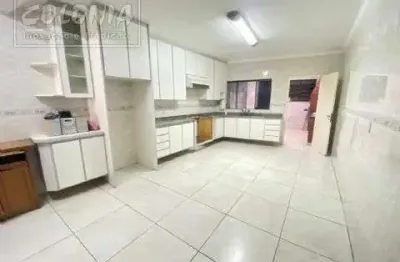 Casa com 3 quartos à venda na Vila Curuçá, Santo André 