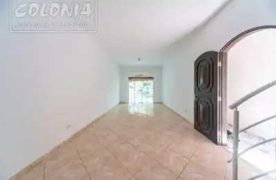 Casa com 4 quartos para alugar no Parque Gerassi, Santo André 