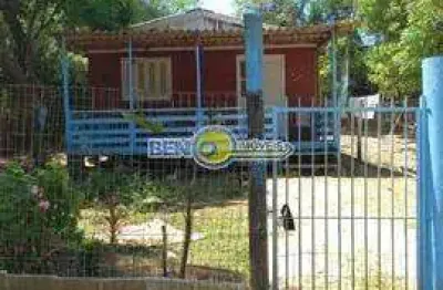 Beno imóveis vende ótimo sítio  com 15 mt de frente por 75 mt de fundos, com luz