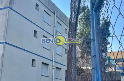 Apartamento com 2 quartos 1 banheiro 1 vaga de garagem em ótima localização