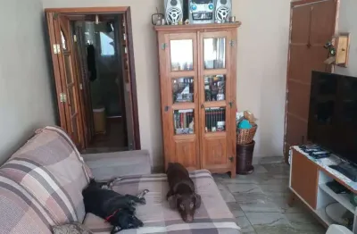 Apartamento à venda com 2 quartos, 1 banheiro, 1 vaga e 61m² por r$ 370.000