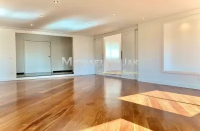 Fantástico apartamento de 370m²  com 4 suítes e ,5 vagas de  garagem