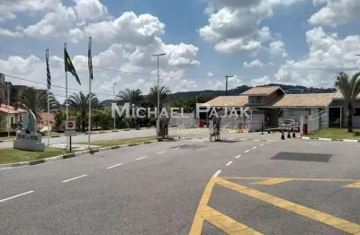 Casa com 3 suítes, piscina e energia fotovoltaica à venda