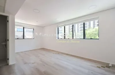 Conjunto comercial para venda em Cerqueira César - Michael Pajak (11) 99996-4550