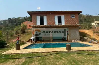 Chácara em construção dentro de residencial!        *imóvel será entregue pronto!*