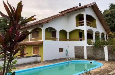 Espetacular sítio, localizado em zona privilegiada da cidade de viamão
