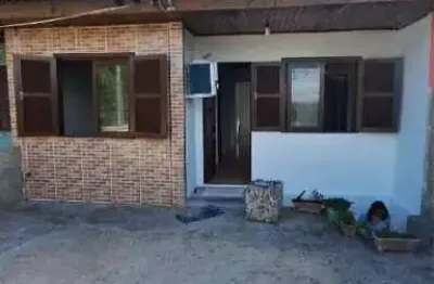 Casa com 2 quartos à venda na Rua Cravina, 81, Fiuza, Viamão