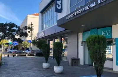 Oportunidade única de locação: sala comercial renovada na avenida assis brasil, porto alegre