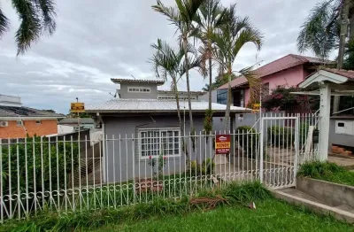 Casa com 4 quartos à venda na Rua Açores, 351, Tarumã, Viamão