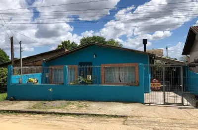 Casa com 3 quartos à venda na Rua Roberto Eggers, 48, São Lucas, Viamão