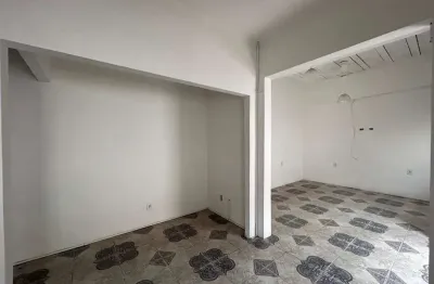 Ponto comercial para alugar na Rua Francisco Ferreira Filho, 130, Centro, Viamão