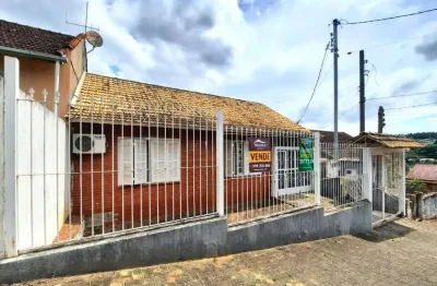 Casa com 3 quartos à venda na Rua Flodoaldo de Souza Feijó, 782, Tarumã, Viamão