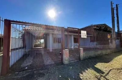 Casa à venda na Rua Viamópolis, 381, Viamópolis, Viamão