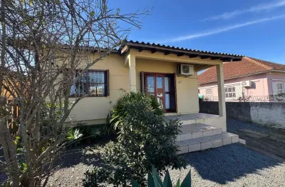 Casa com 3 quartos à venda na Rua Alexandrino de Alencar, 97, Jardim Krahe, Viamão
