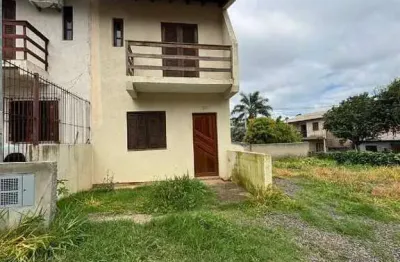 Casa com 2 quartos à venda na Rua Minerva, 35, Tarumã, Viamão