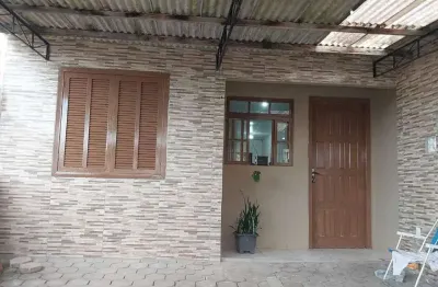 Casa com 2 quartos à venda na Rua Santa Úrsula, 142, Martinica, Viamão