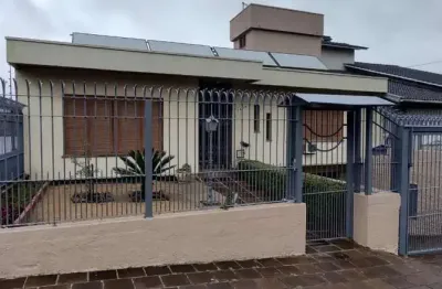 Casa usada com sala de estar e cozinha em petrópolis, caxias do sul