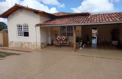 Casa com 4 quartos à venda na espí­rito santo, 180, joá, lagoa santa por r$ 895.000