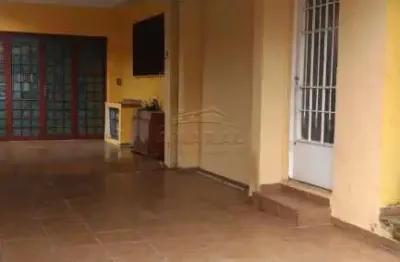 Casa com 4 quartos à venda na rua telêmaco pacheco, jardim estela, poá, 208 m2 por r$ 770.000