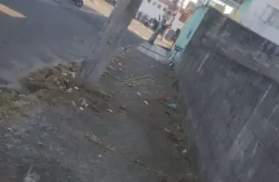 Terreno para alugar na rua presidente eurico gaspar dutra, jardim horto do ipê, itaquaquecetuba, 185 m2 por r$ 500