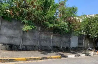 Terreno à venda na Rua Marcílio Gonçalves Pereira, ASm/aNral , Jardim Planalto, Suzano